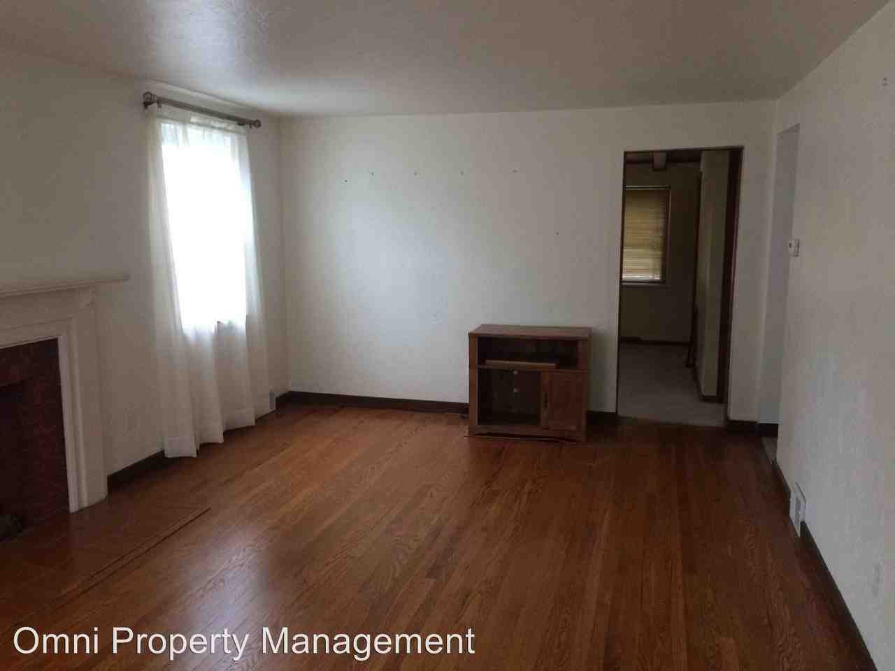 2808 Hamilton Ave - Photo 2 of 11