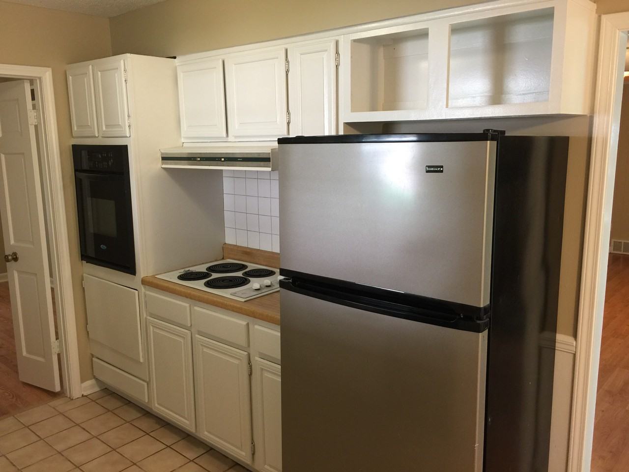 6052 Blue Springs Ave - Photo 2 of 3