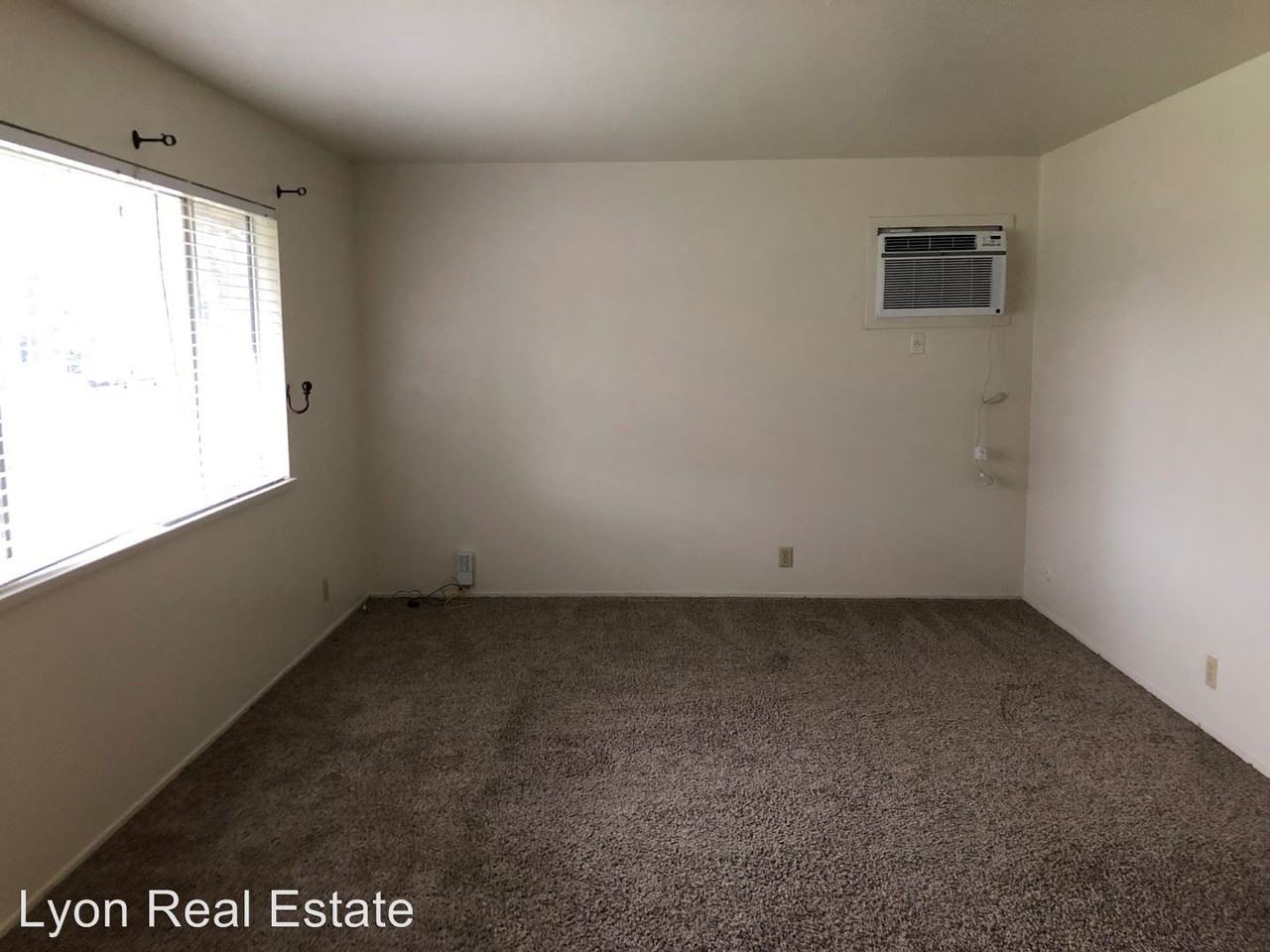 5361 Carlson Dr - Photo 2 of 8