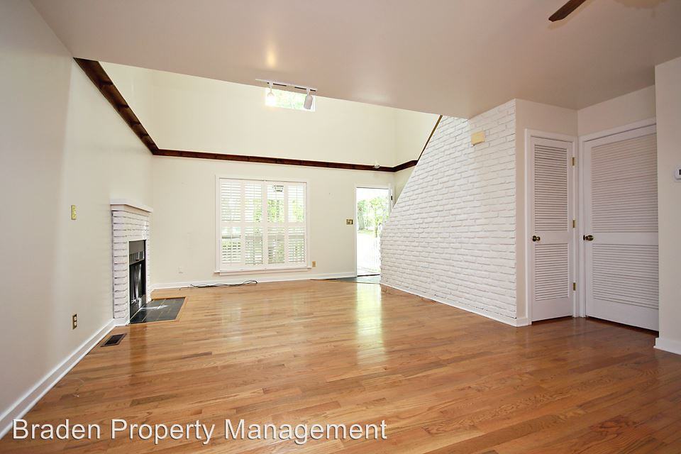 4944 Richmond Rd - Photo 3 of 16