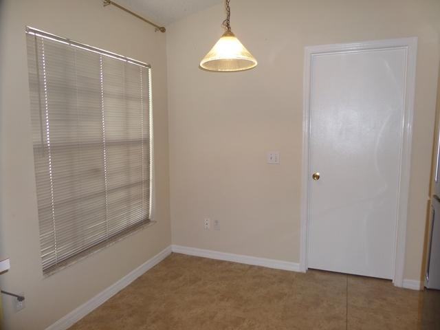 8730 Fort Shea Ave - Photo 3 of 13