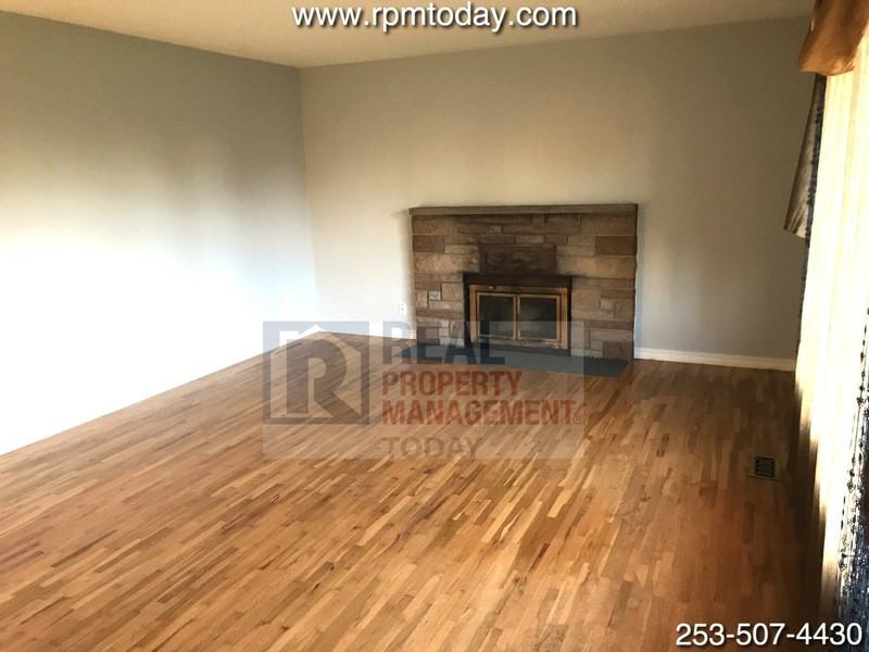 4904 104th St E - Photo 2 of 16