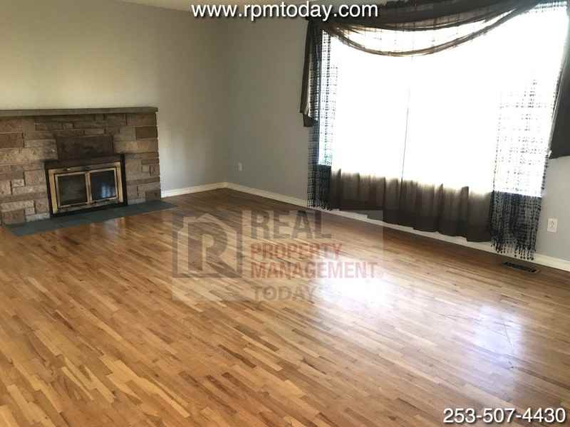 4904 104th St E - Photo 3 of 16