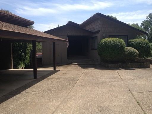 13980 Valley View Dr - Photo 2 of 11