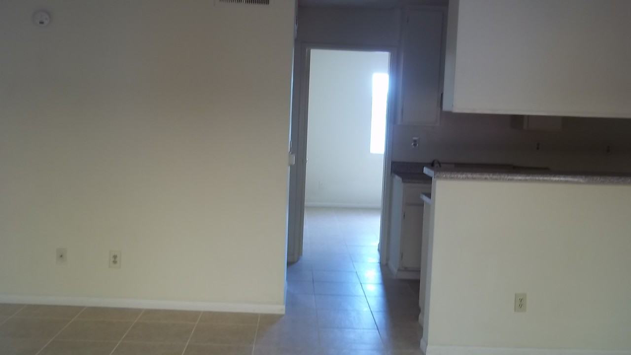 Delano Manor - Photo 6 of 17