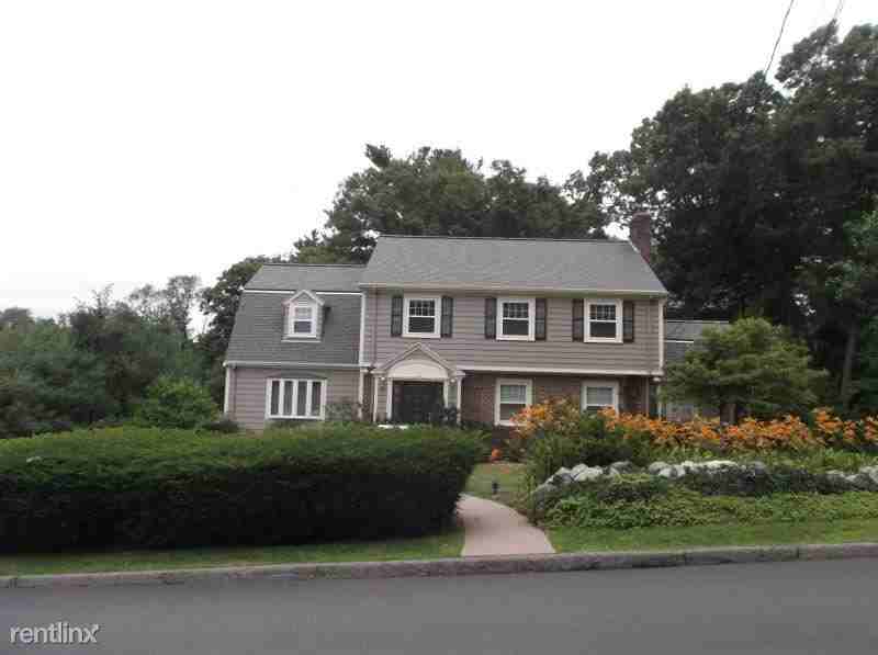 45 Wellesley Rd - Photo 2 of 13