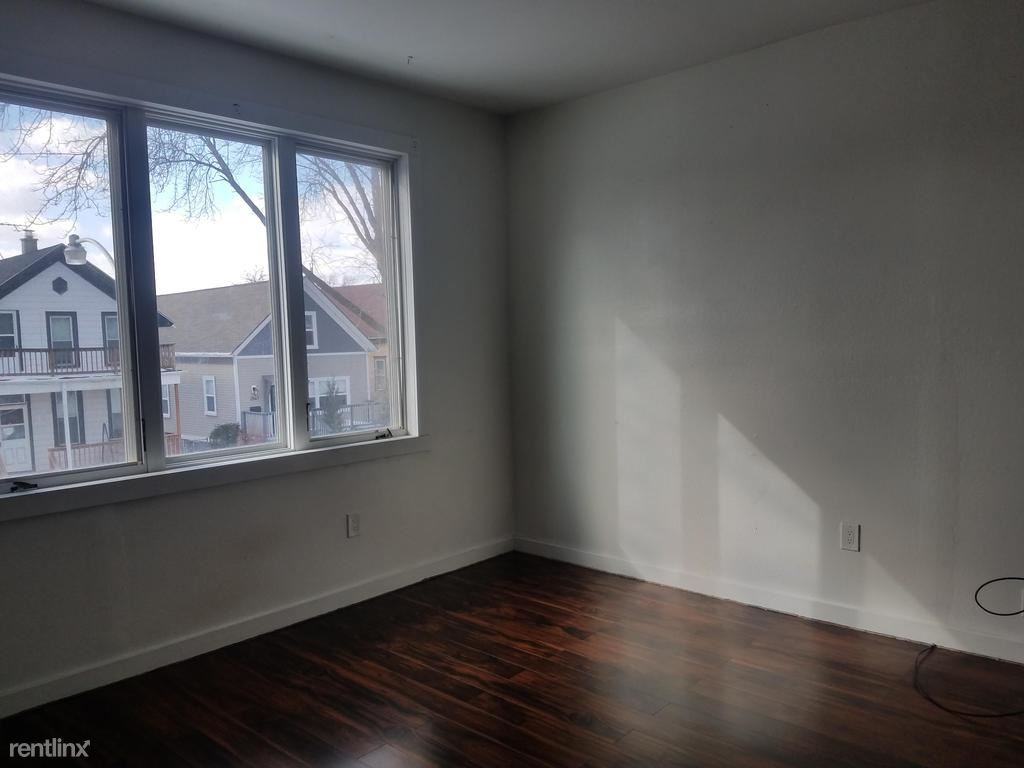 2574 S Burrell St - Photo 2 of 22