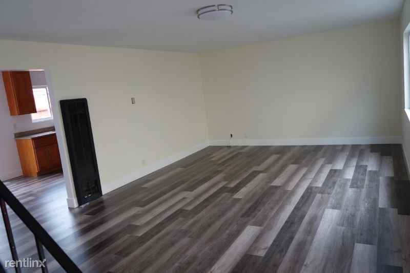 24623 Soto Rd - Photo 2 of 11