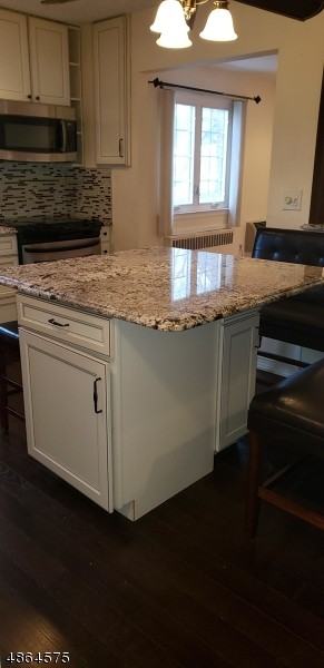 33 Troy Dr - Photo 2 of 19