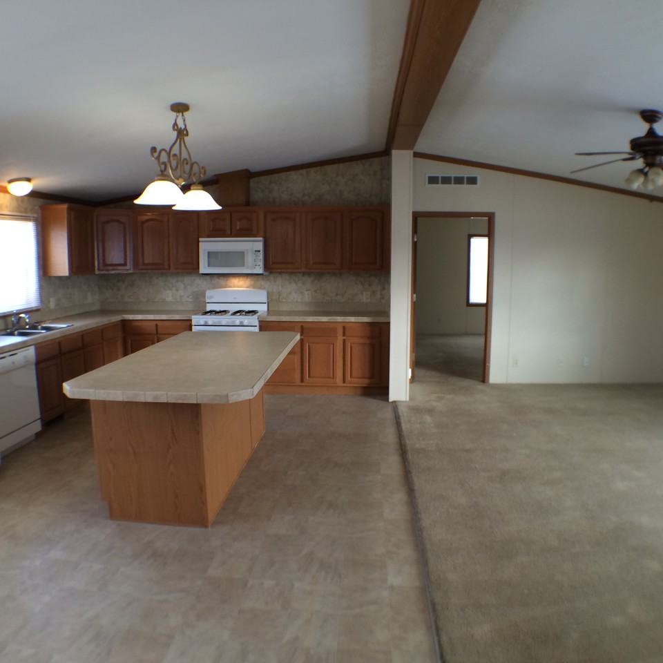 168 Branch St - Photo 2 of 19