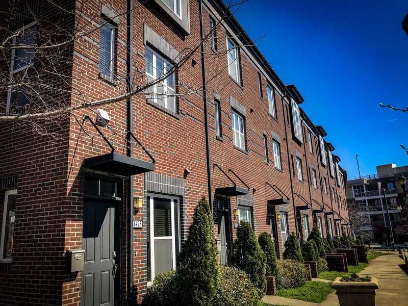 1433 Camden Rd - Photo 2 of 14