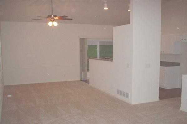 15524 Leeman Cir - Photo 3 of 6