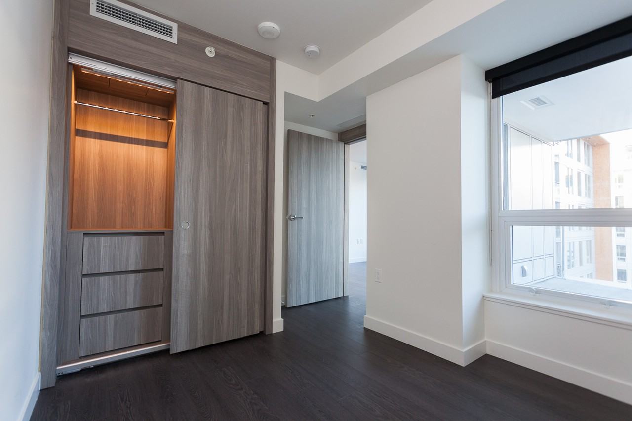 455 Southwest Marine Drive - Photo 5 of 12