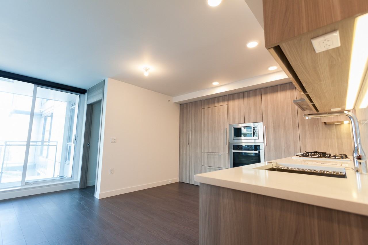 455 Southwest Marine Drive - Photo 4 of 12