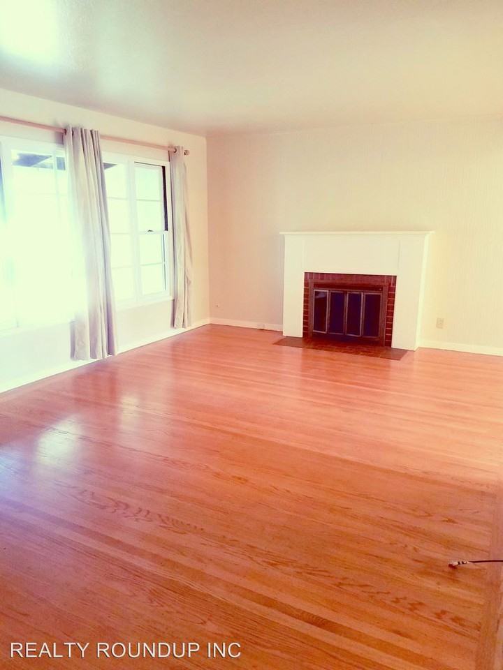 5320 Monalee Ave - Photo 3 of 14