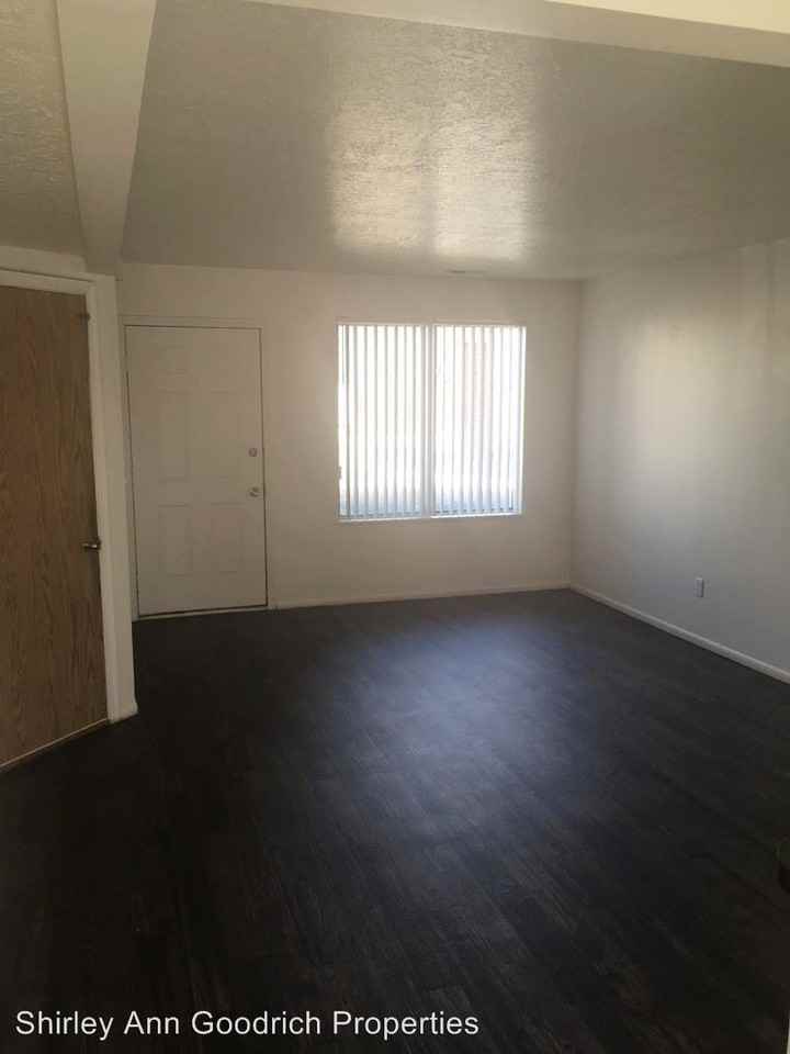 923 E Executive Park Dr - Photo 2 of 11