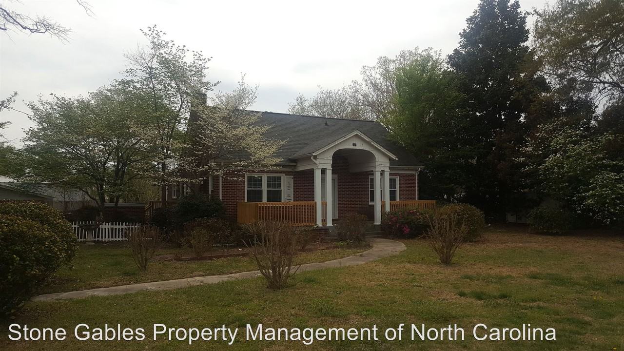 129 Hillsboro St - Photo 2 of 8