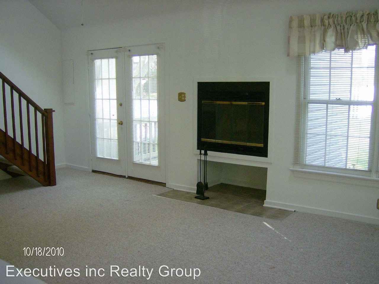 2112 Waters Mill Dr - Photo 2 of 7