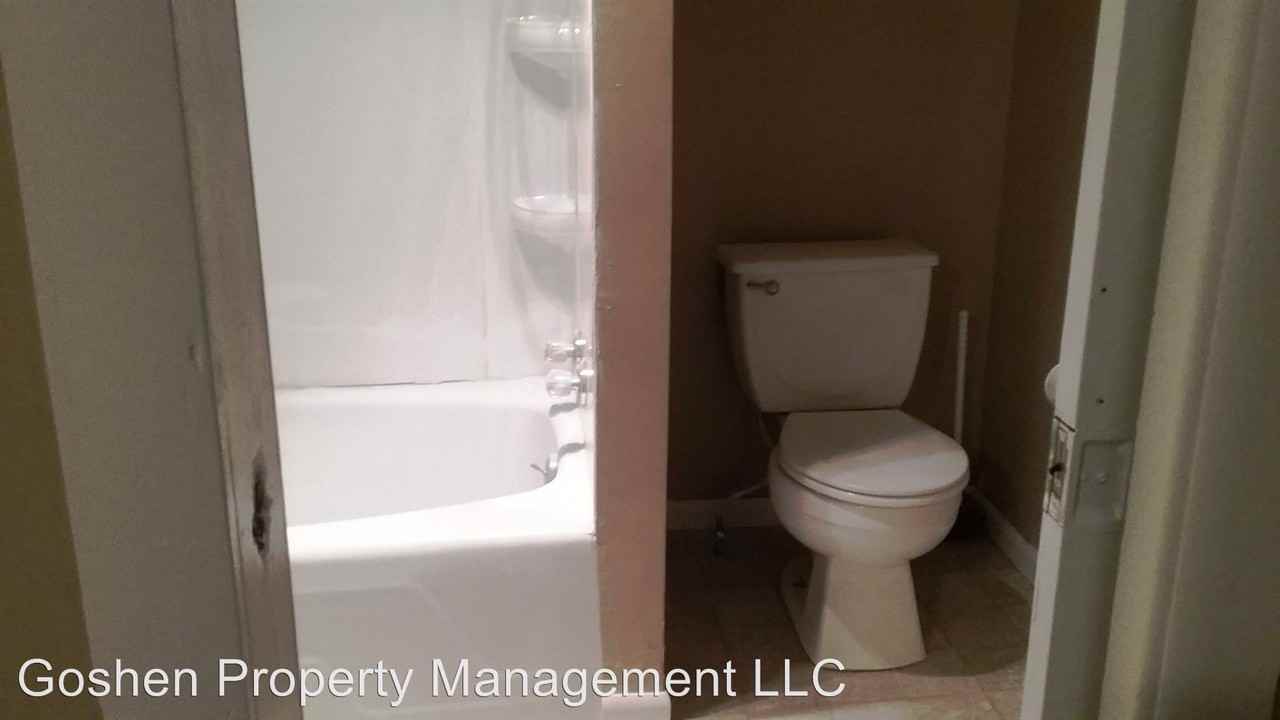 812 N C St - Photo 2 of 8