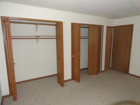 1003-1007 W Main St - Photo 3 of 19