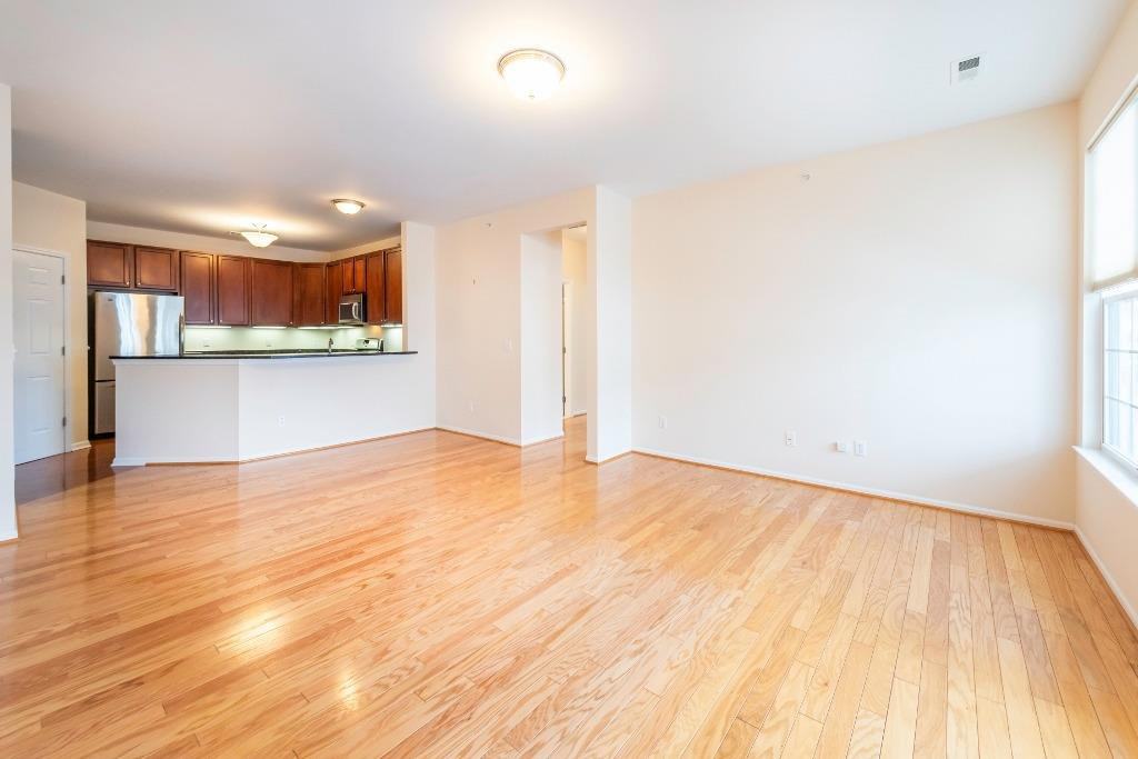 937 E Summerfield Glen Cir - Photo 3 of 30