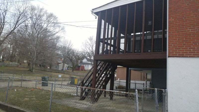 1001 Rock Hill Ave - Photo 2 of 4