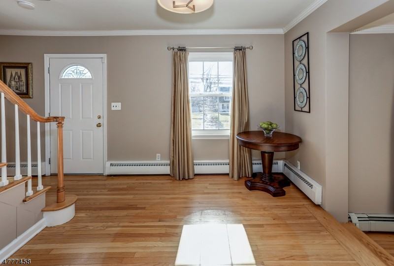 1632 Long Hill Rd - Photo 3 of 25