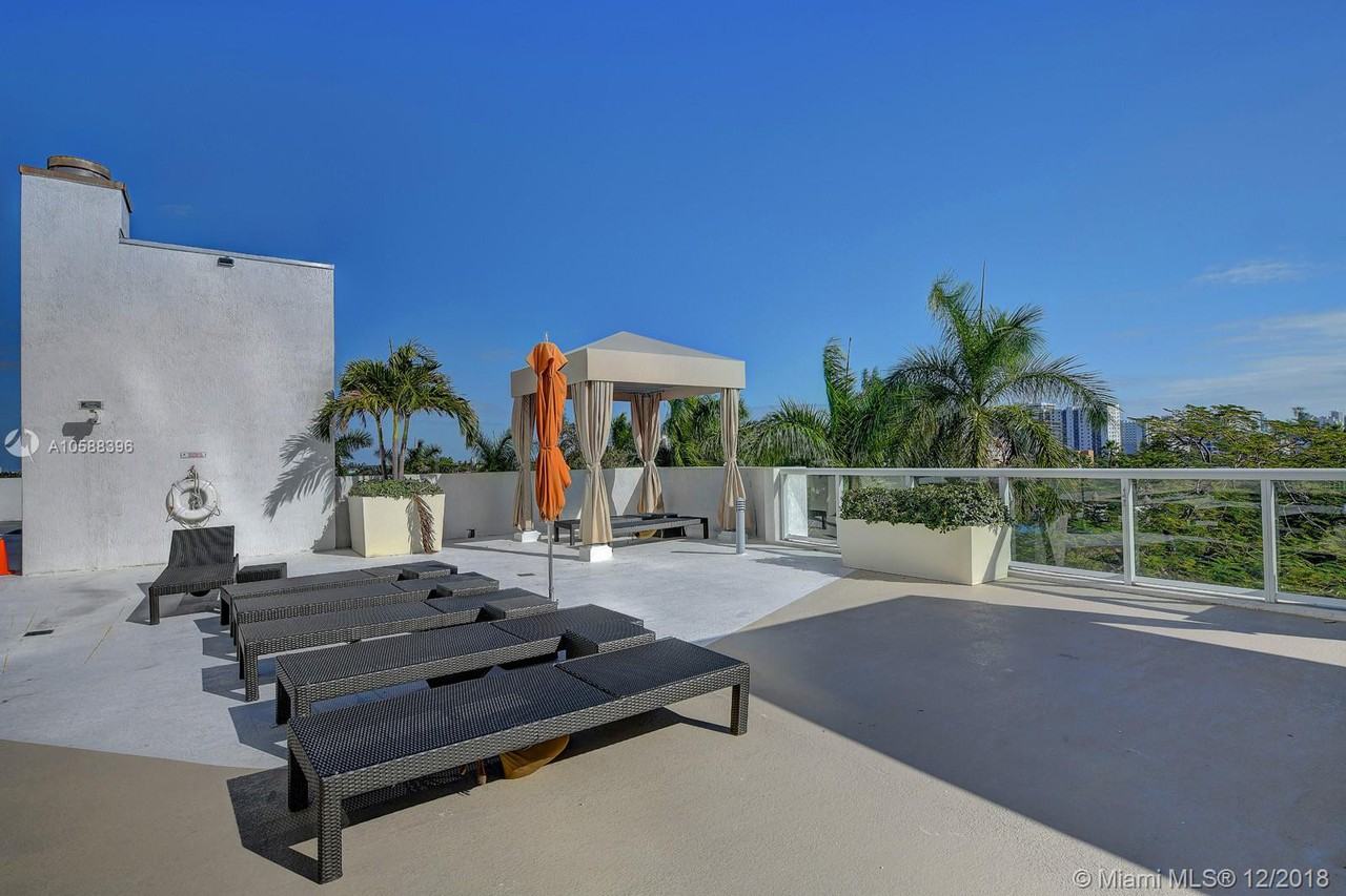 1861 Northwest South River Drive - Photo 3 of 17