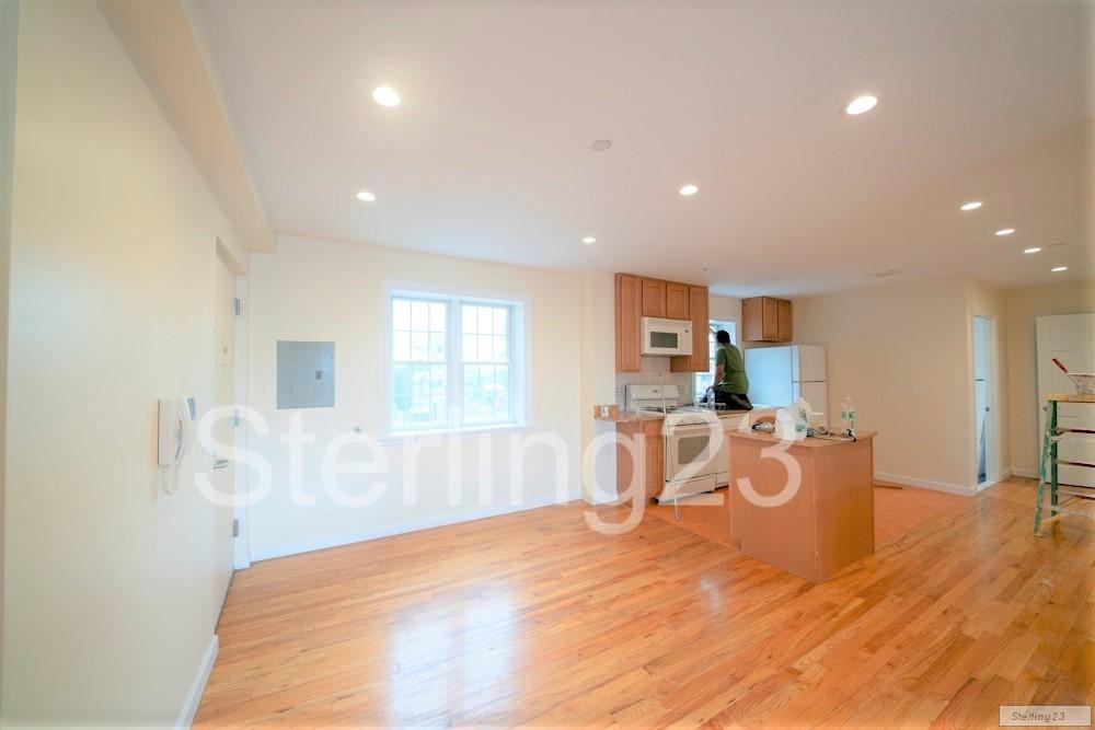 28-21 Astoria Blvd #6K