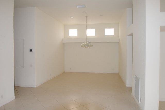 8218 Bob-O-Link Dr - Photo 3 of 12