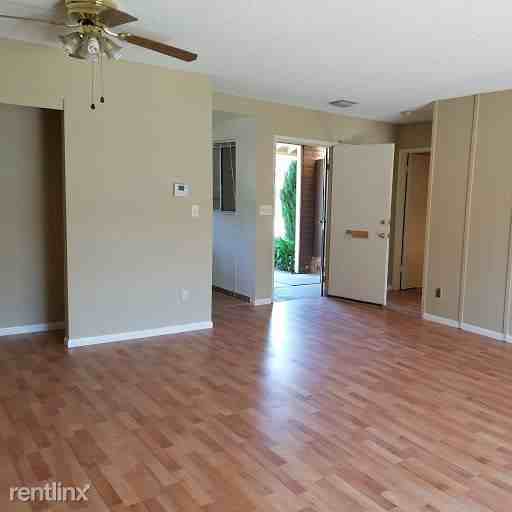 1541 La Fiesta Dr - Photo 2 of 5