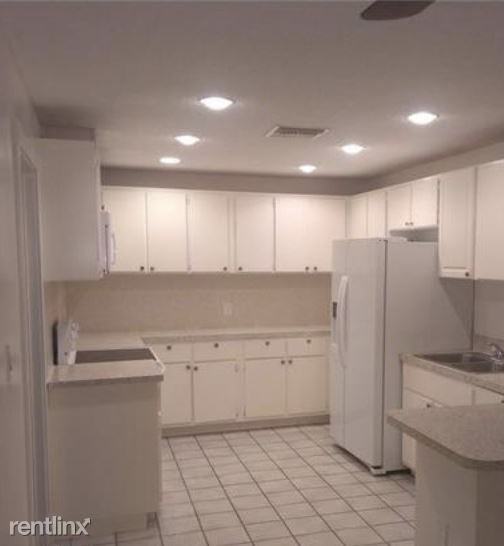 Acreage Home 6b - Photo 2 of 12