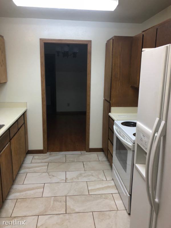 9302 Turn St - Photo 3 of 6