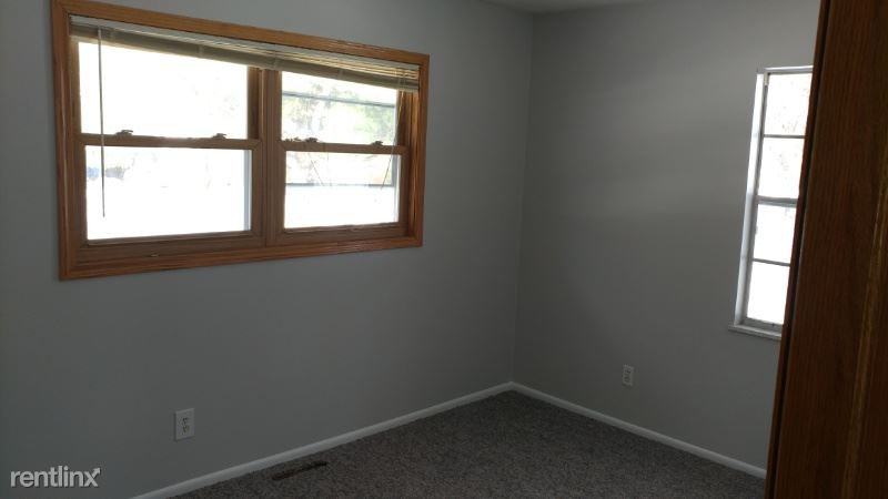 2921 Riggie St - Photo 2 of 14