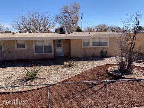 1507 S 21st St - Photo 3 of 17