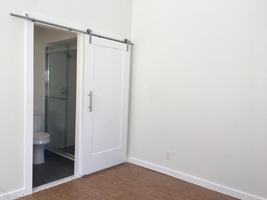 104 N Van Pelt St #B - Photo 2 of 11