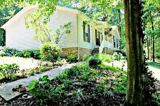 2401 Patterson Rd - Photo 2 of 12