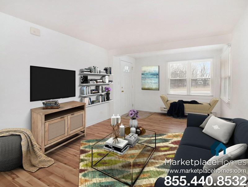 4740 181st St - Photo 3 of 11