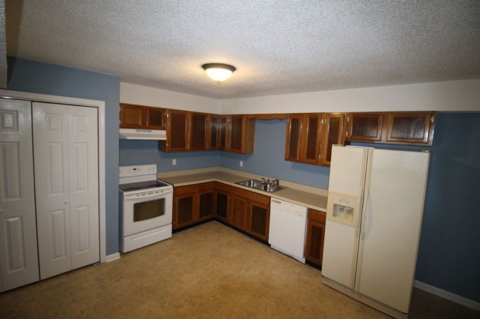 8957 Daisy Dallas Road - Photo 2 of 32