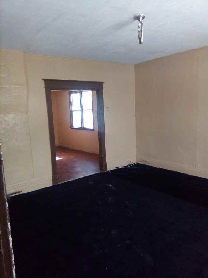 137 Clark St - Photo 2 of 9