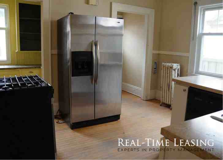 3020 Fremont Avenue South - Photo 2 of 17