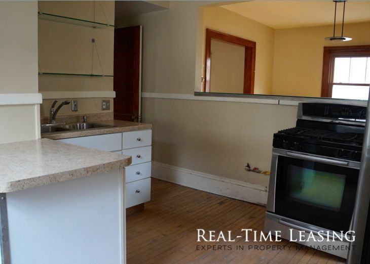 3020 Fremont Avenue South - Photo 3 of 17