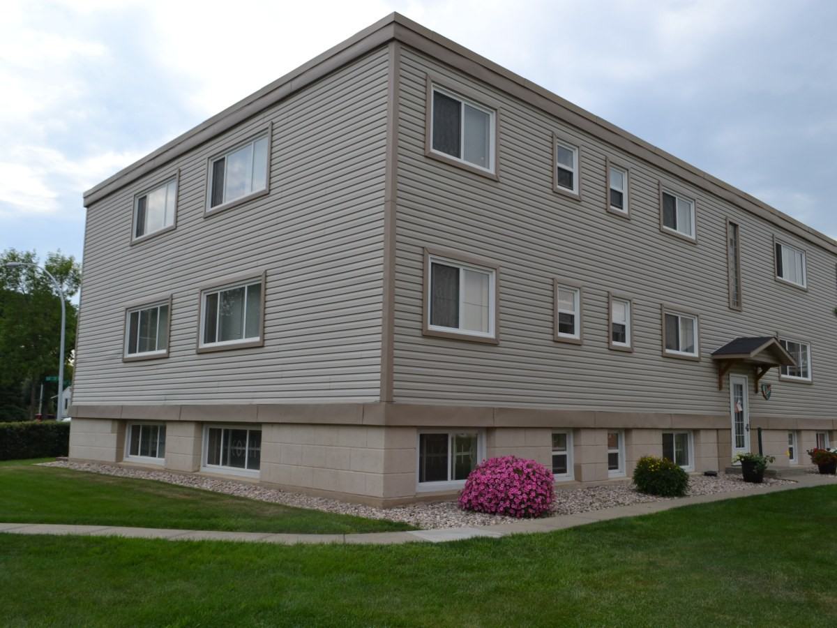 11310 109 Ave NW, Edmonton, AB T5H 1E2 1 Bedroom Apartment for Rent