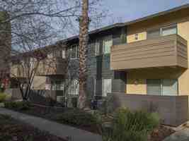 featured image of 2450 Peach Tree Dr