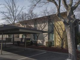 featured image of 2450 Peach Tree Dr
