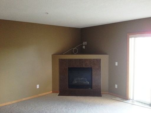 7052 S Park Dr - Photo 3 of 6