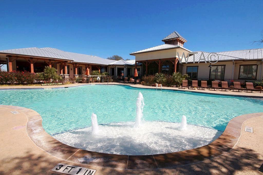 9520 SPECTRUM DR - Photo 2 of 20