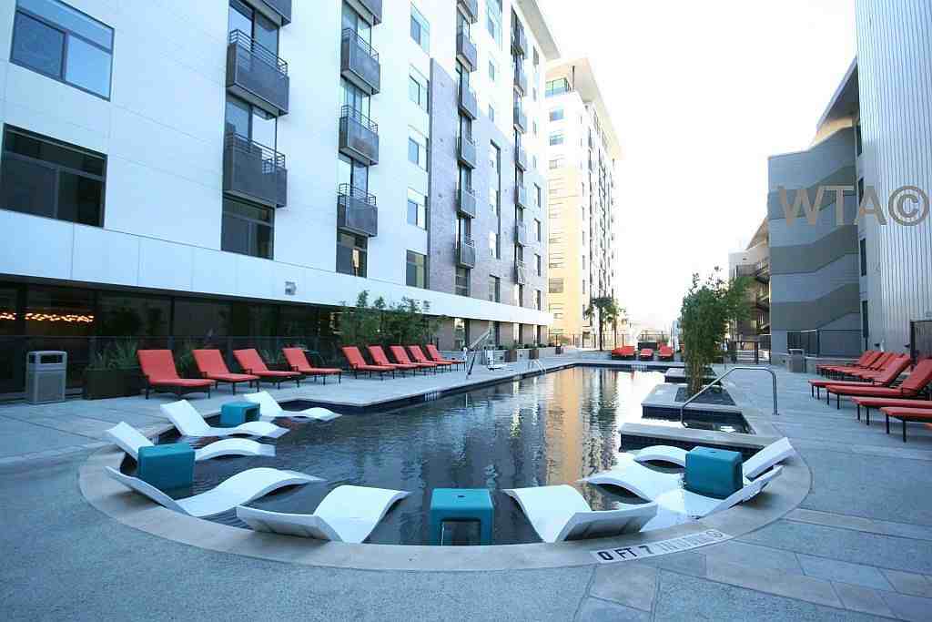 1300 E  RIVERSIDE DR - Photo 2 of 20