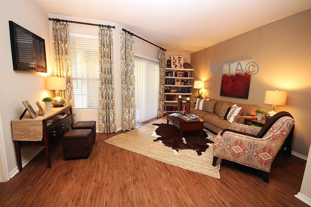 8054 EXCHANGE DRIVE - Photo 2 of 24