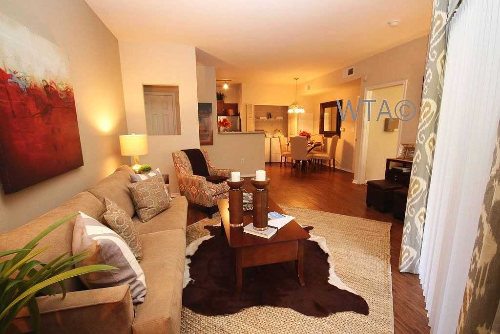 8054 EXCHANGE DRIVE - Photo 3 of 24